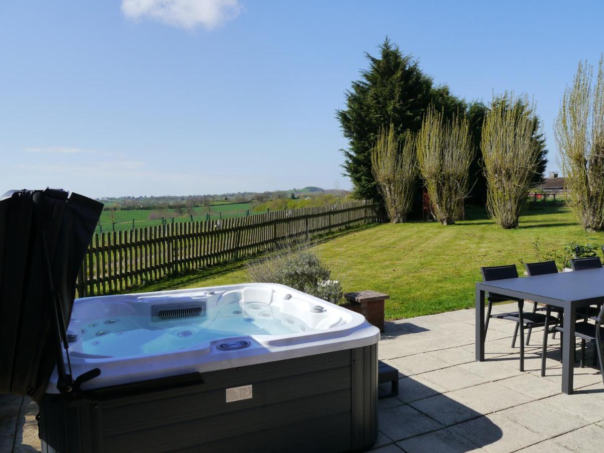South View Country House Sleeps 12 - Hot Tub - Views Henley-in-Arden Buitenkant foto