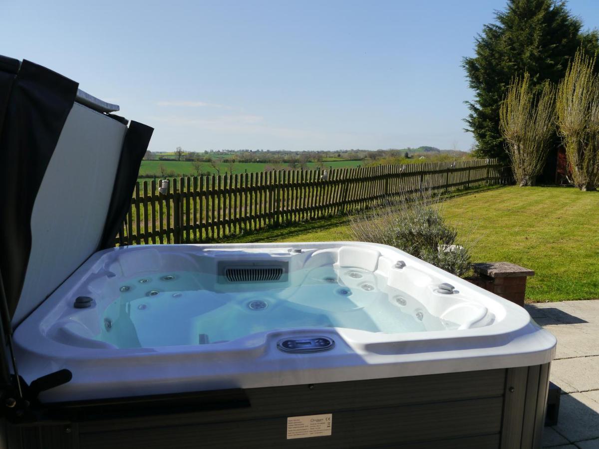 South View Country House Sleeps 12 - Hot Tub - Views Henley-in-Arden Buitenkant foto