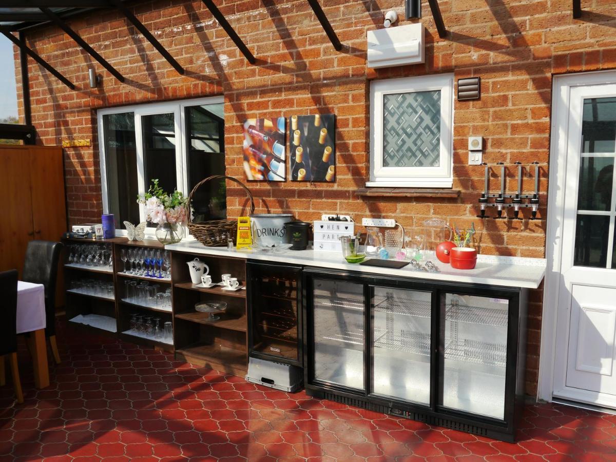 South View Country House Sleeps 12 - Hot Tub - Views Henley-in-Arden Buitenkant foto